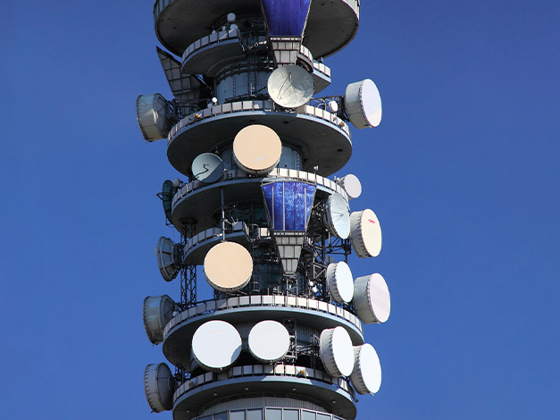 5G-4G-3G宏站与小基站.png